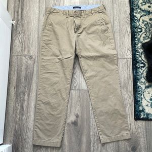 Men’s light tan chinos